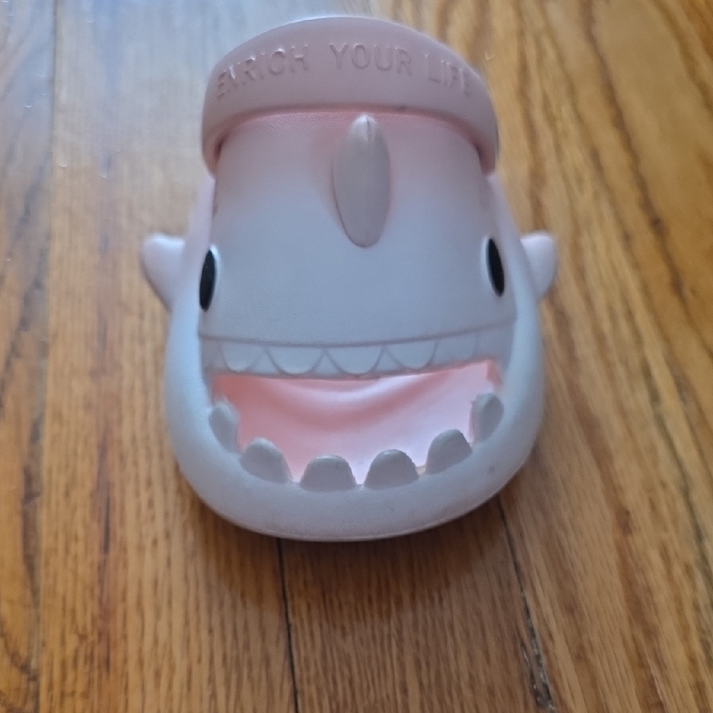 Cute Shark Shaped Foam Foot Eater